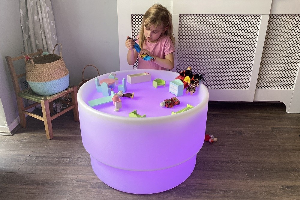 Sensorischer Entdecker-Tisch bei ARIADNE