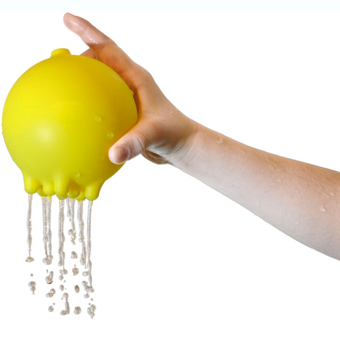 Großer Plui Regenball bei ARIADNE