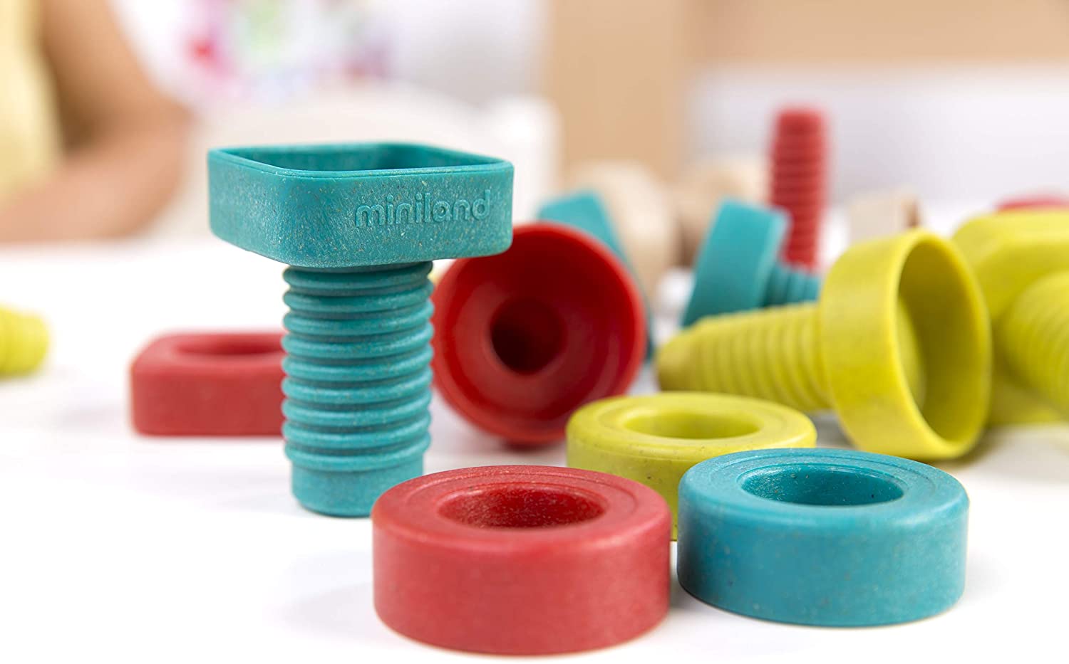 ECO Schrauben und Muttern-Set bei ARIADNE